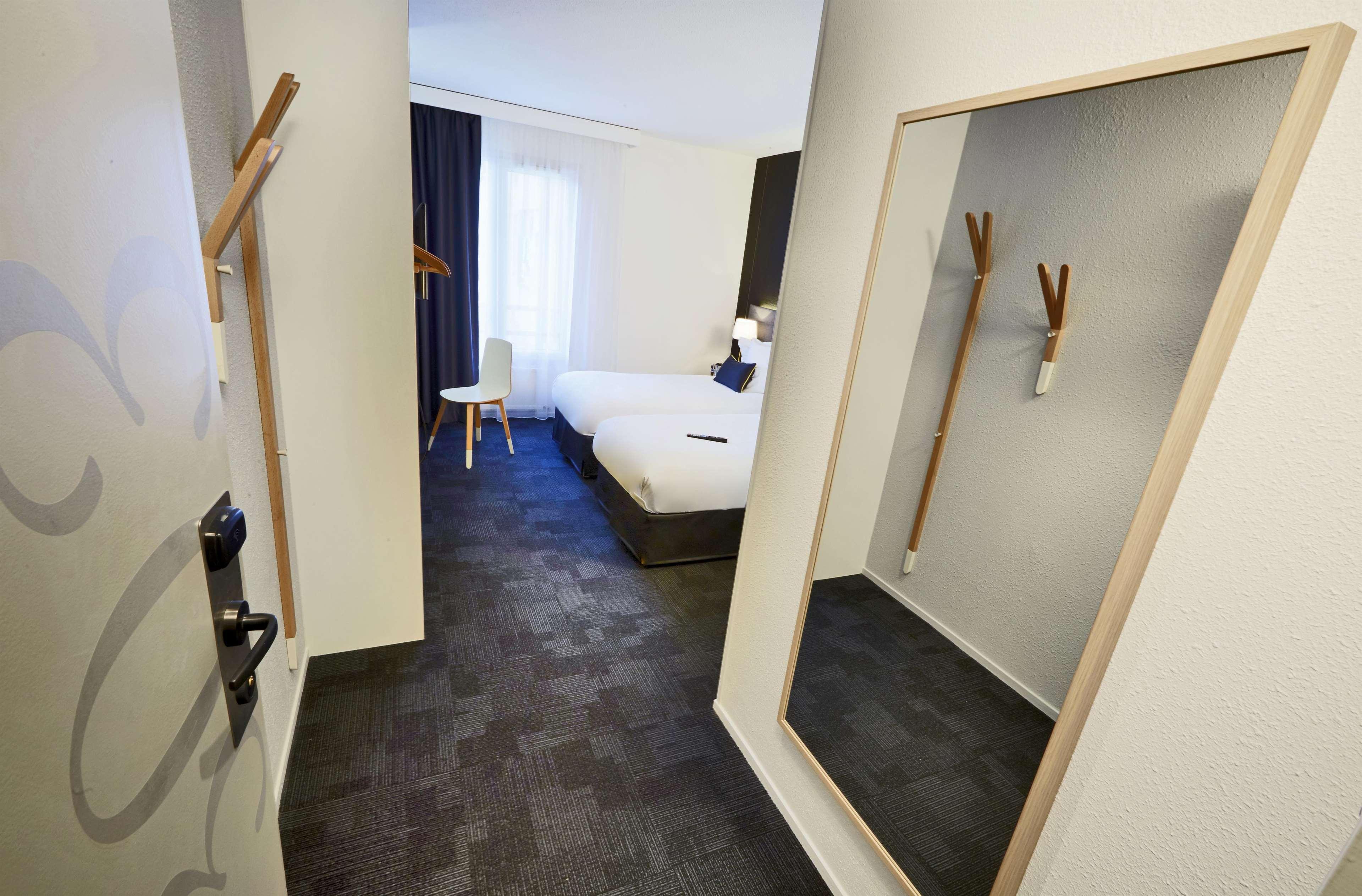 Kyriad Hotel Brest Exterior photo