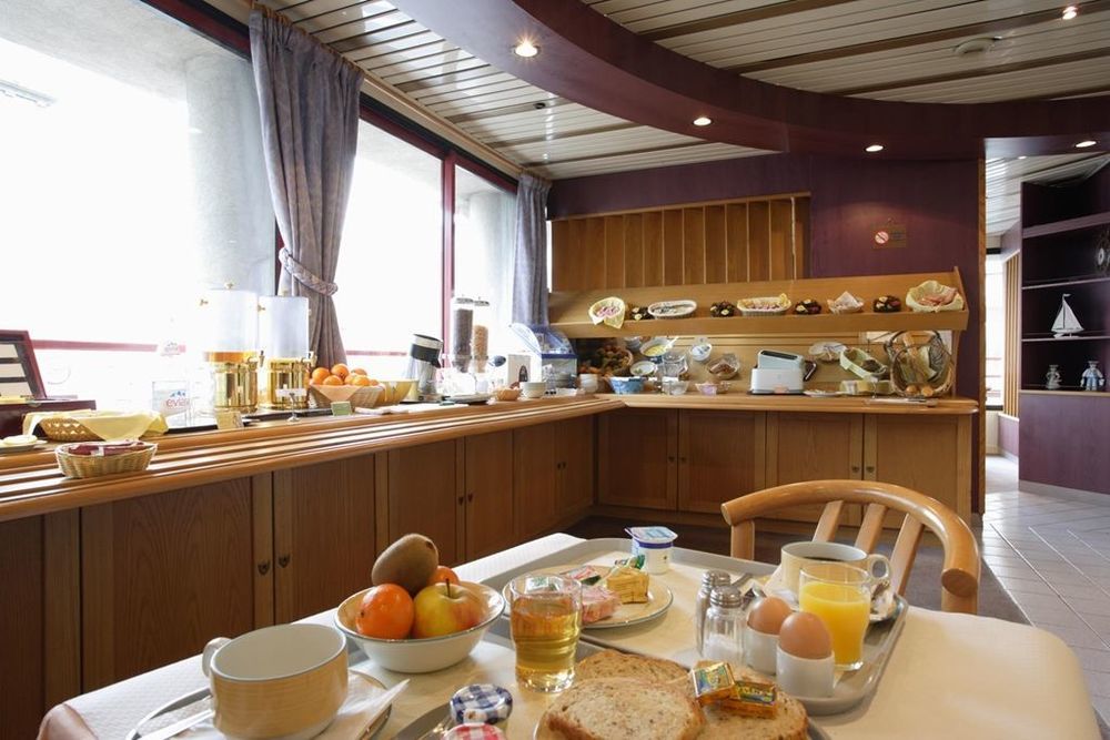Kyriad Hotel Brest Restaurant photo